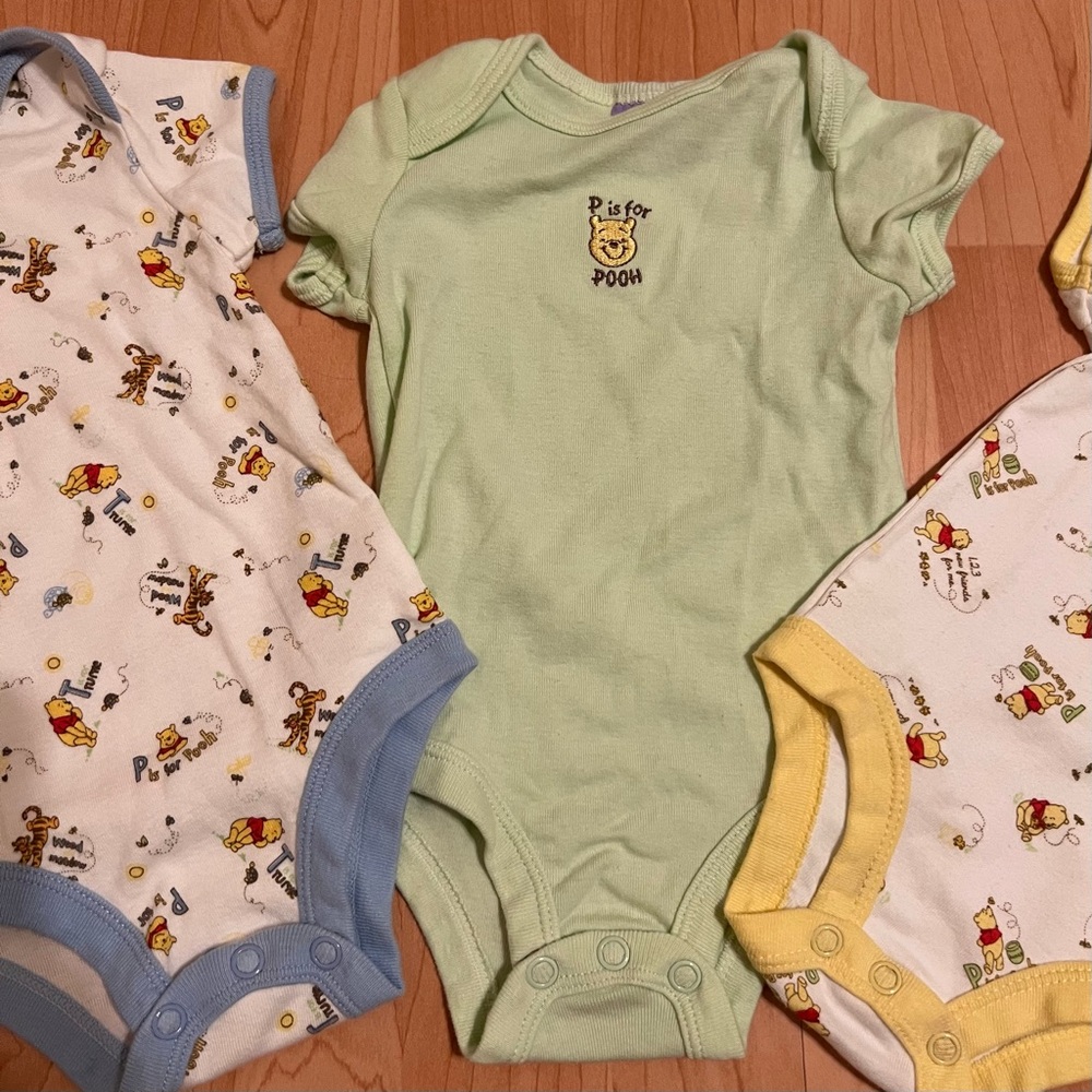 Winnie the Pooh onesies - Picture 3 of 5